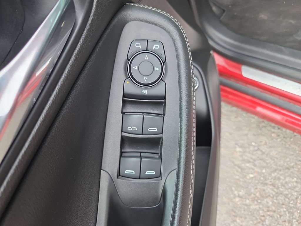 Used 2021 Buick Encore GX Select w/ Advanced Technology Package AWD/4WD image 24