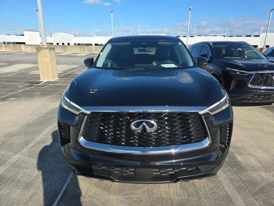 Certified 2023 INFINITI QX60 Pure image 3