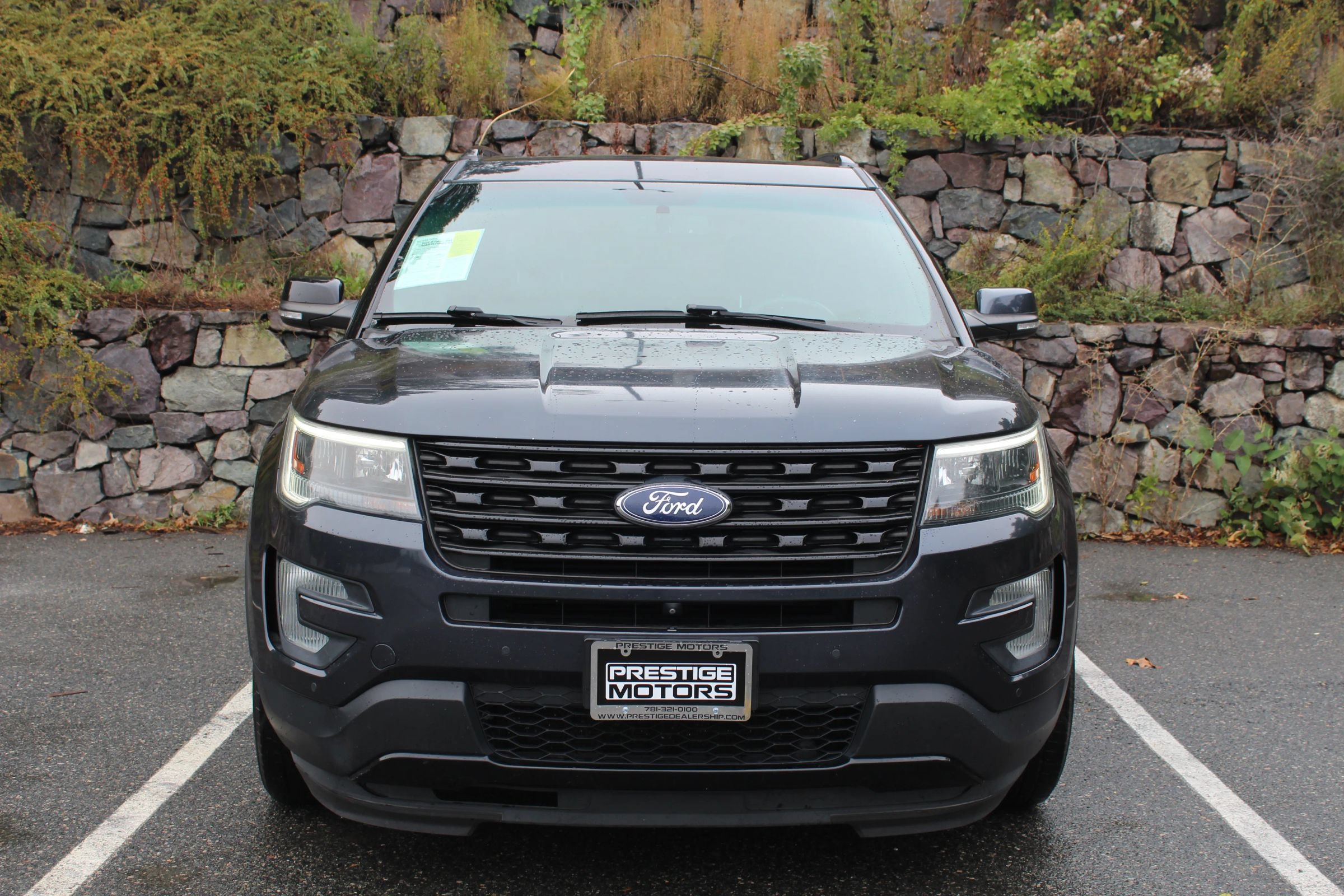 Used 2017 Ford Explorer Sport w/ Equipment Group 401A AWD/4WD image 2