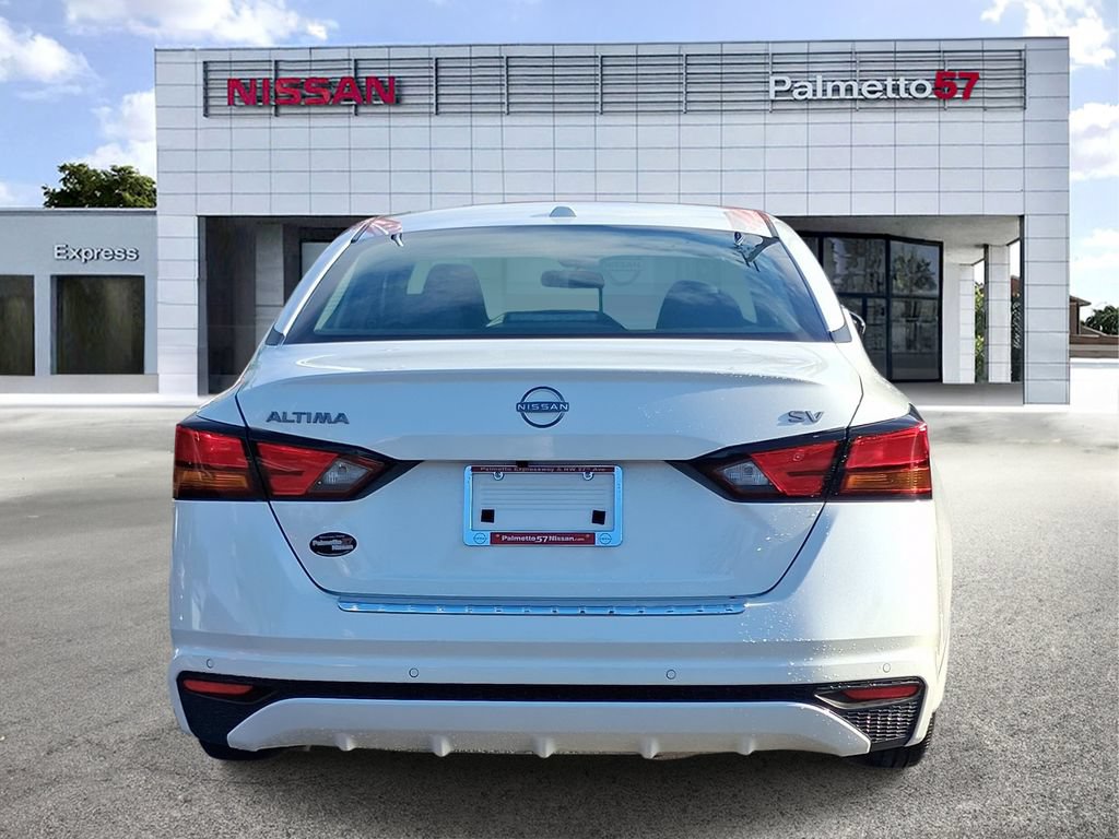 Certified 2023 Nissan Altima 2.5 SV FWD image 5