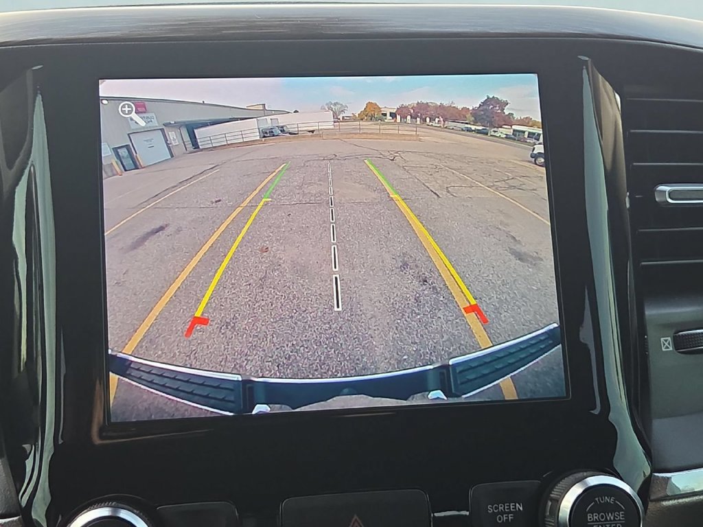 Used 2019 RAM 1500 Laramie AWD/4WD image 25