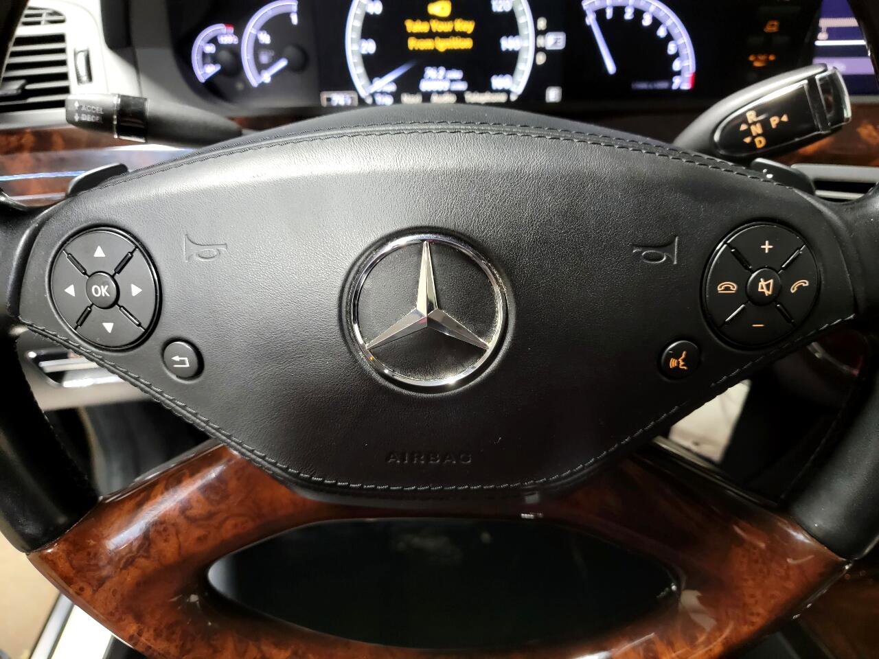 Used 2013 Mercedes-Benz S 550 4MATIC w/ Sport Pkg image 30