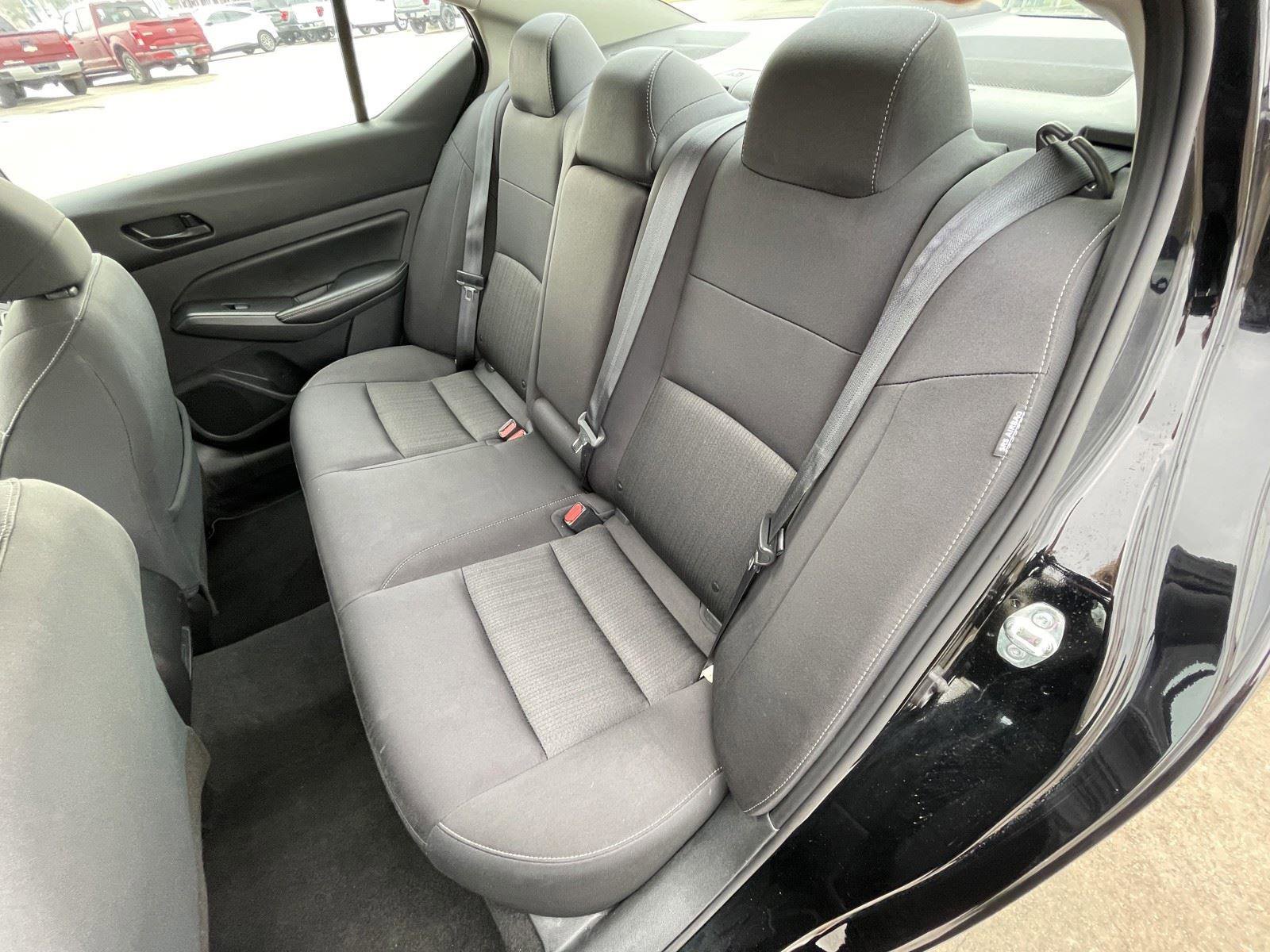 Used 2024 Nissan Altima 2.5 SV FWD image 32