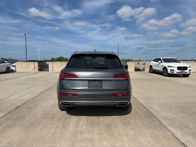 Used 2022 Audi Q5 2.0T Premium Plus w/ Premium Plus Package image 4