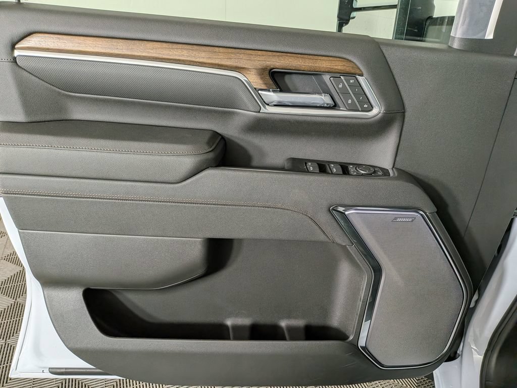 New 2026 Chevrolet Silverado 2500 High Country w/ High Country Premium Package AWD/4WD image 13