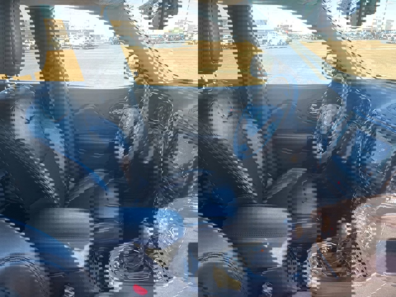 Used 2020 Jeep Cherokee Latitude Plus image 15