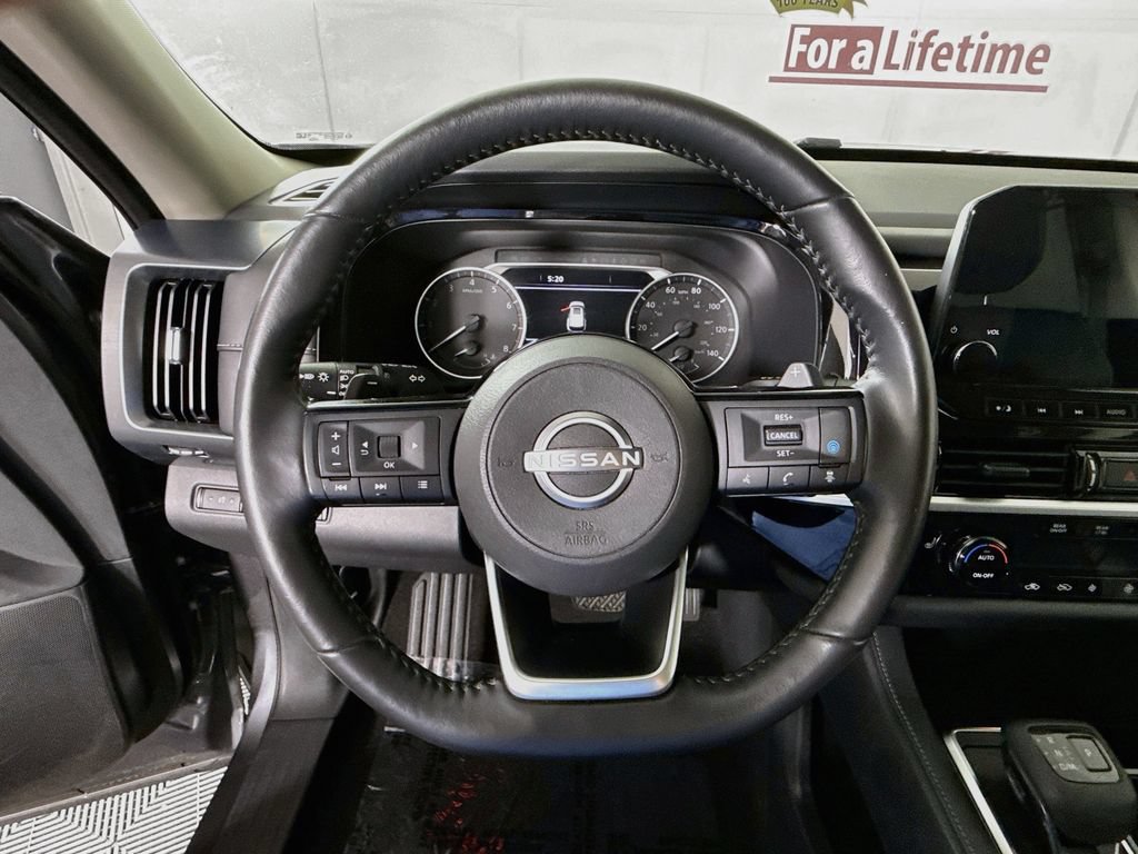 Used 2022 Nissan Pathfinder SL AWD/4WD image 20