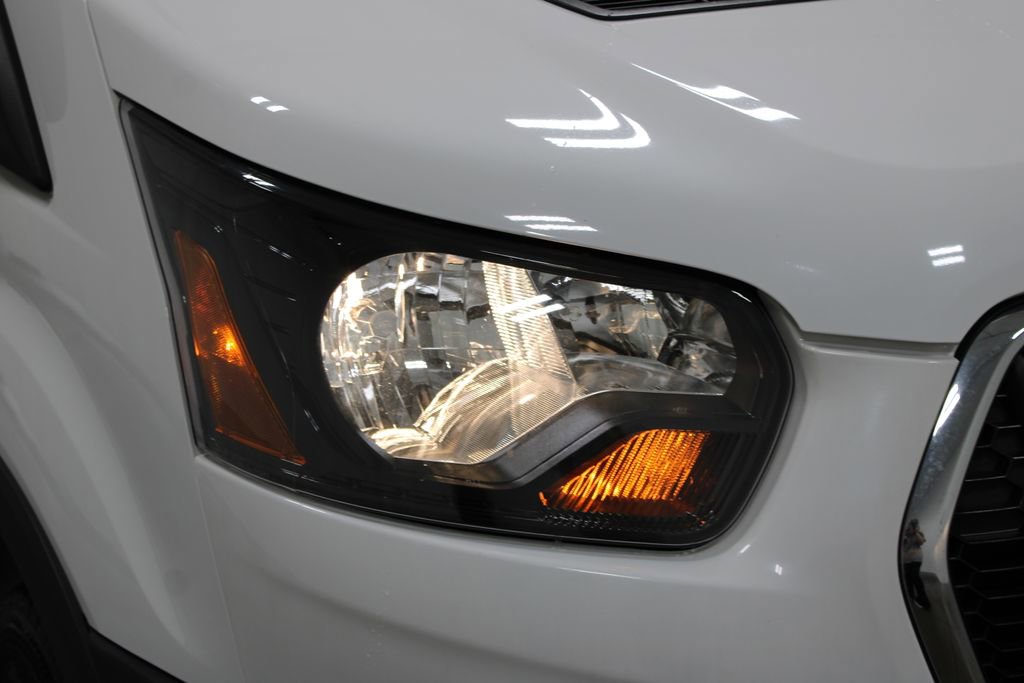 Used 2024 Ford Transit 250 Low Roof w/ Exterior Upgrade Package RWD image 18