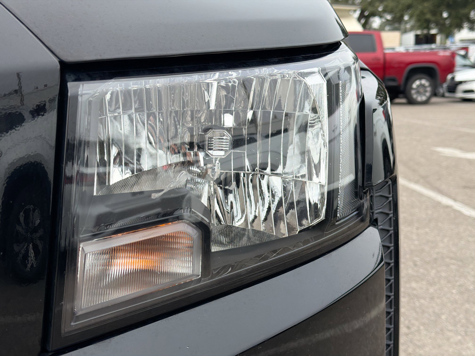 Used 2022 Nissan Frontier SV w/ Technology Package image 9