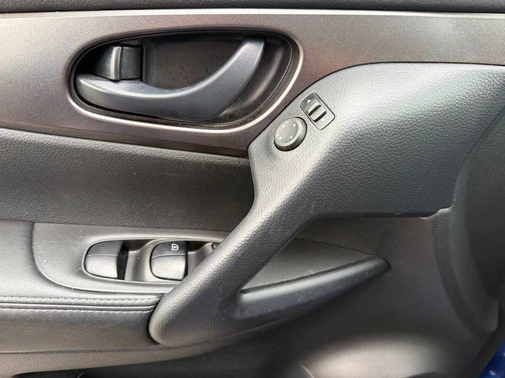 Certified 2021 Nissan Rogue Sport S AWD/4WD image 17