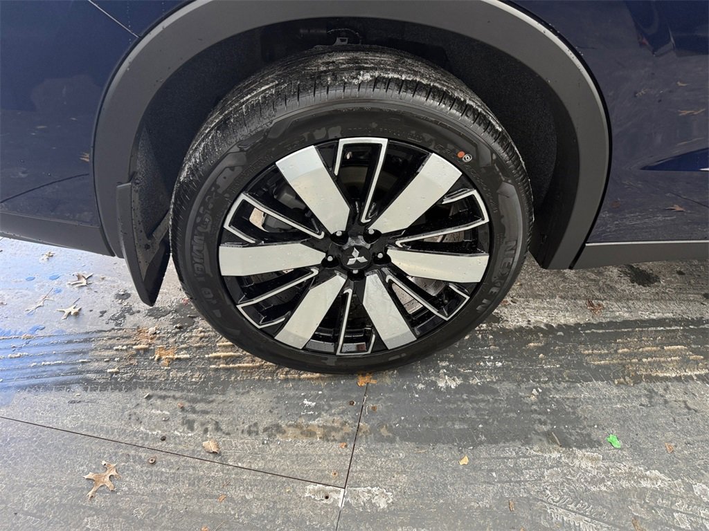 New 2026 Mitsubishi Outlander SE image 35