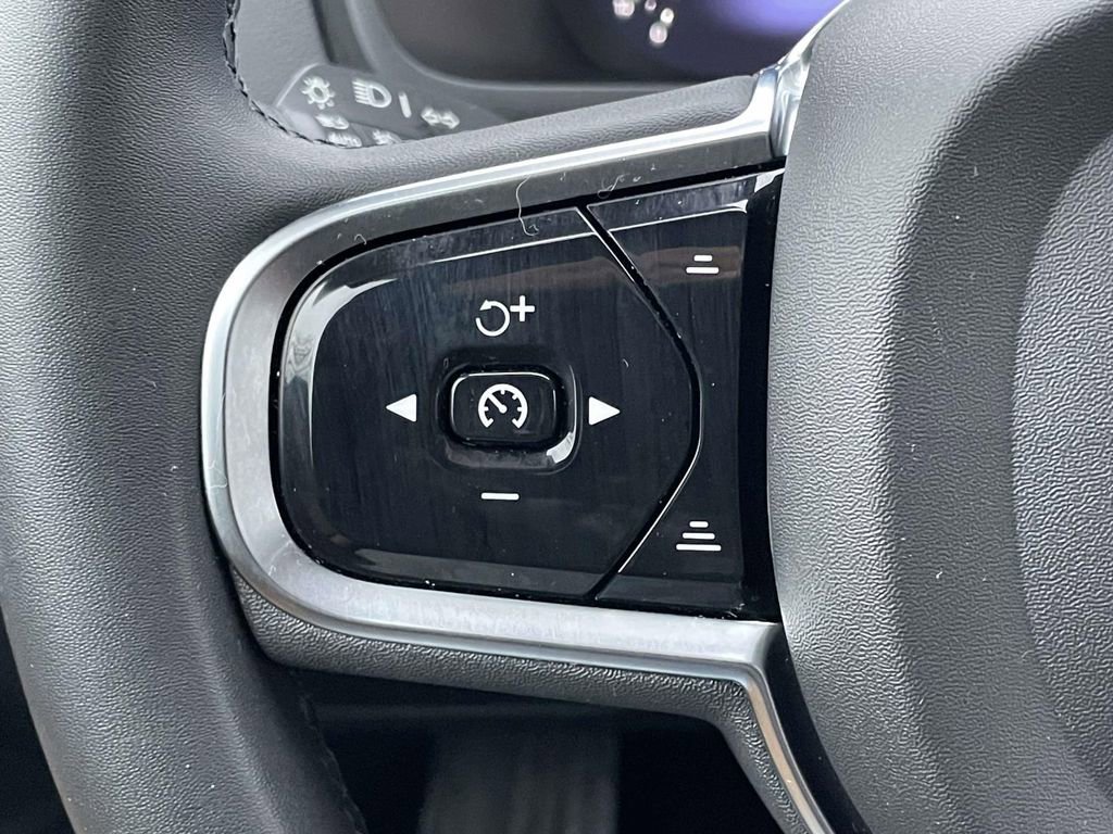 Used 2024 Volvo XC90 T8 Ultimate w/ Protection Package Premier image 11