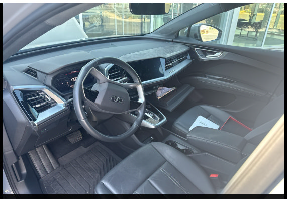 Used 2024 Audi Q4 e-tron Premium Plus w/ Premium Plus AWD/4WD image 2