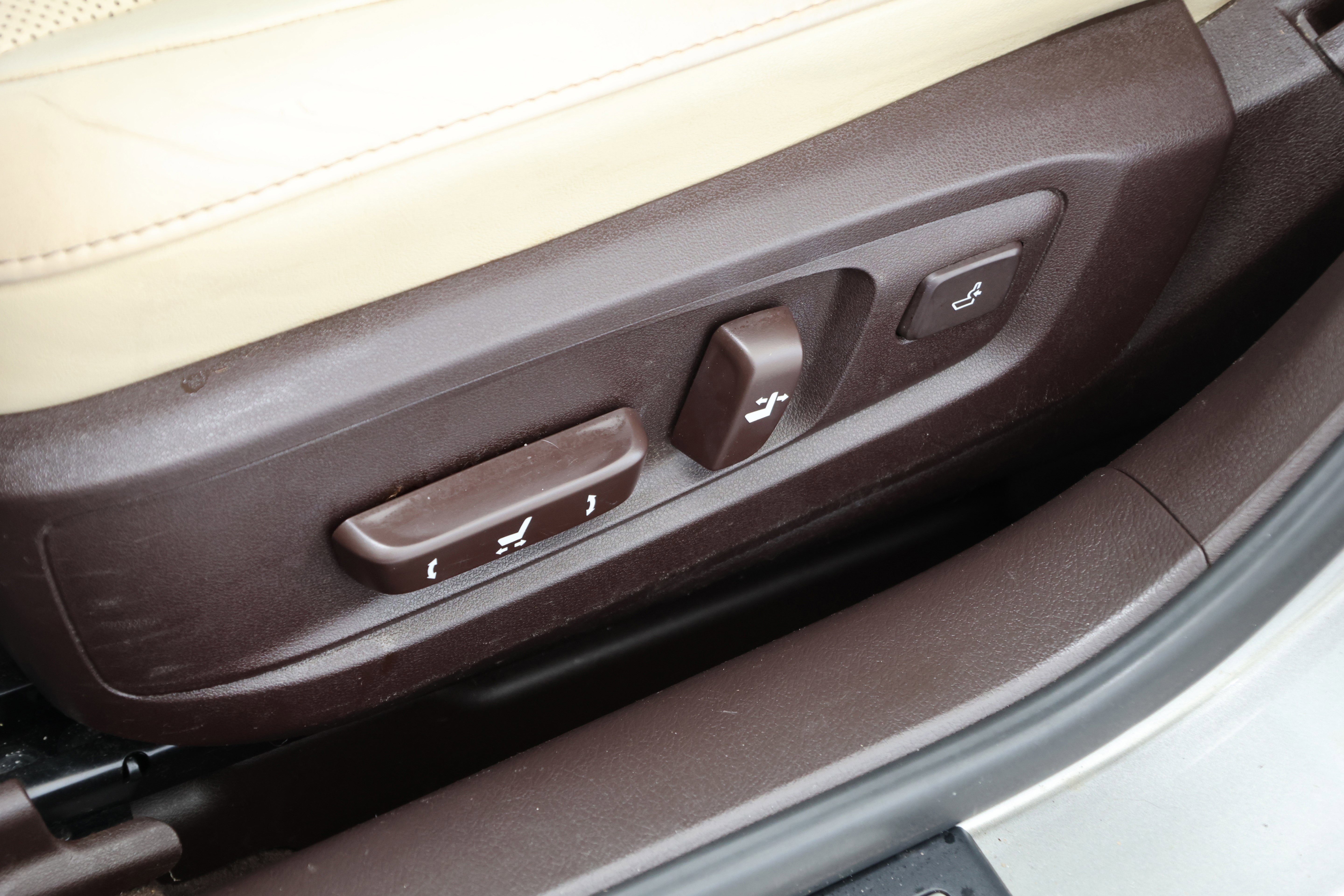 Used 2018 Lexus ES 350 350 w/ Luxury Package w/Wood Trim image 34