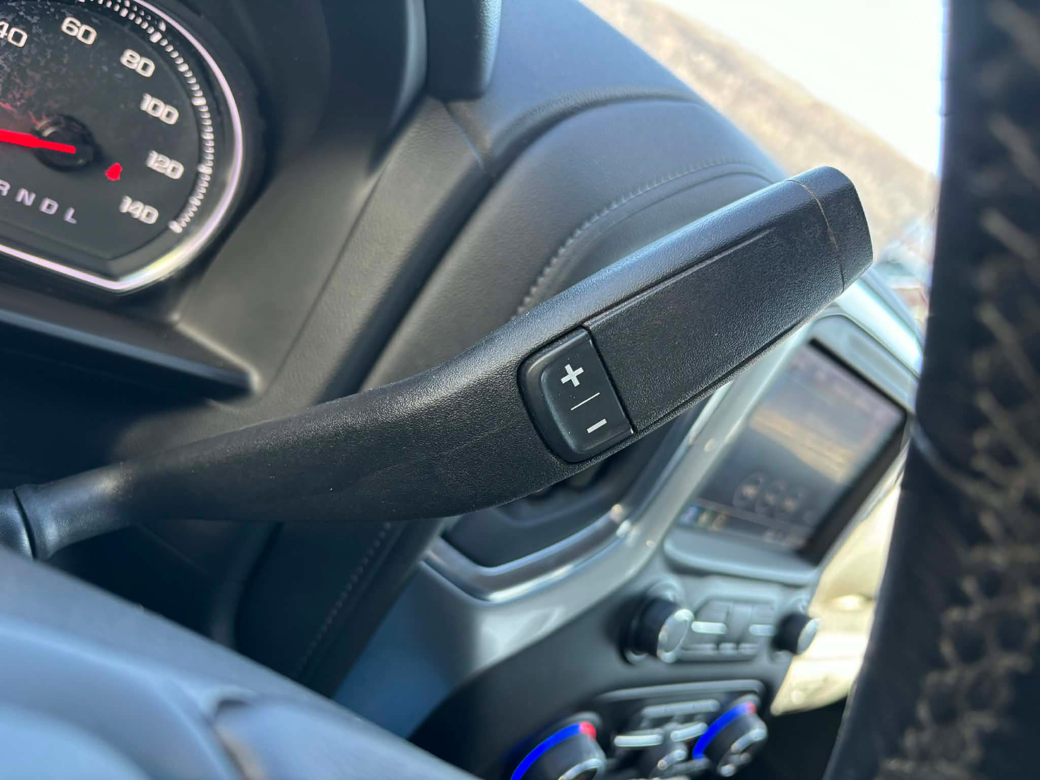 Used 2022 Chevrolet Silverado 1500 RST image 18