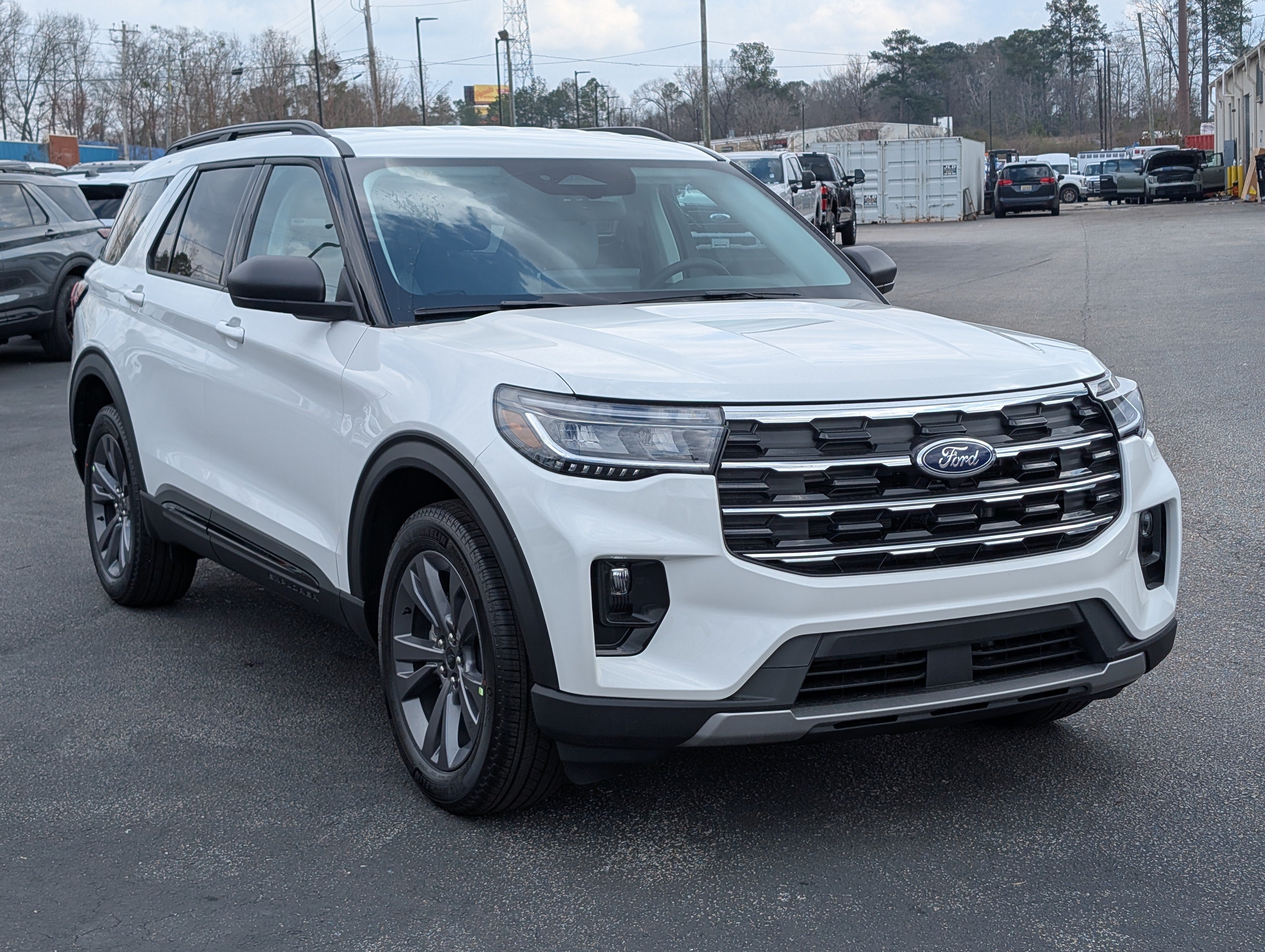 New 2026 Ford Explorer Active w/ Active Comfort Package AWD/4WD image 4