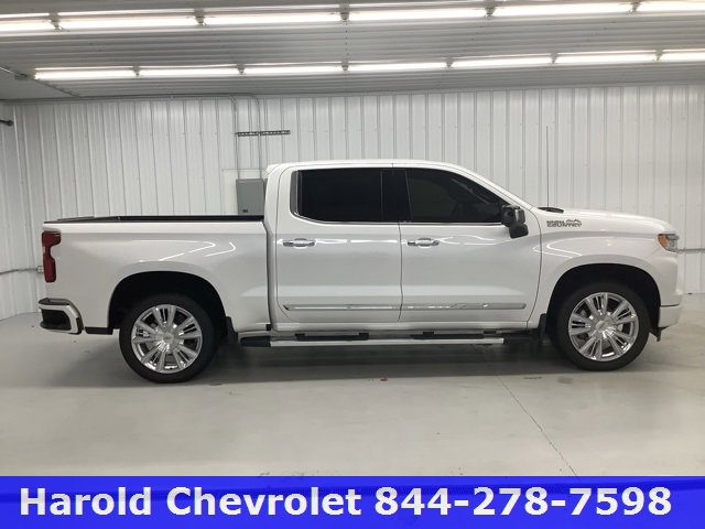 Used 2024 Chevrolet Silverado 1500 High Country w/ High Country Premium Package image 6