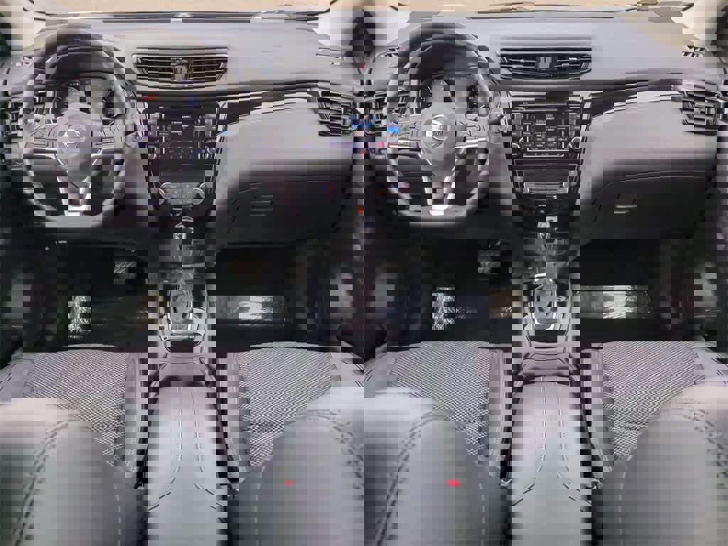 Used 2022 Nissan Rogue Sport SV w/ Technology Package image 15