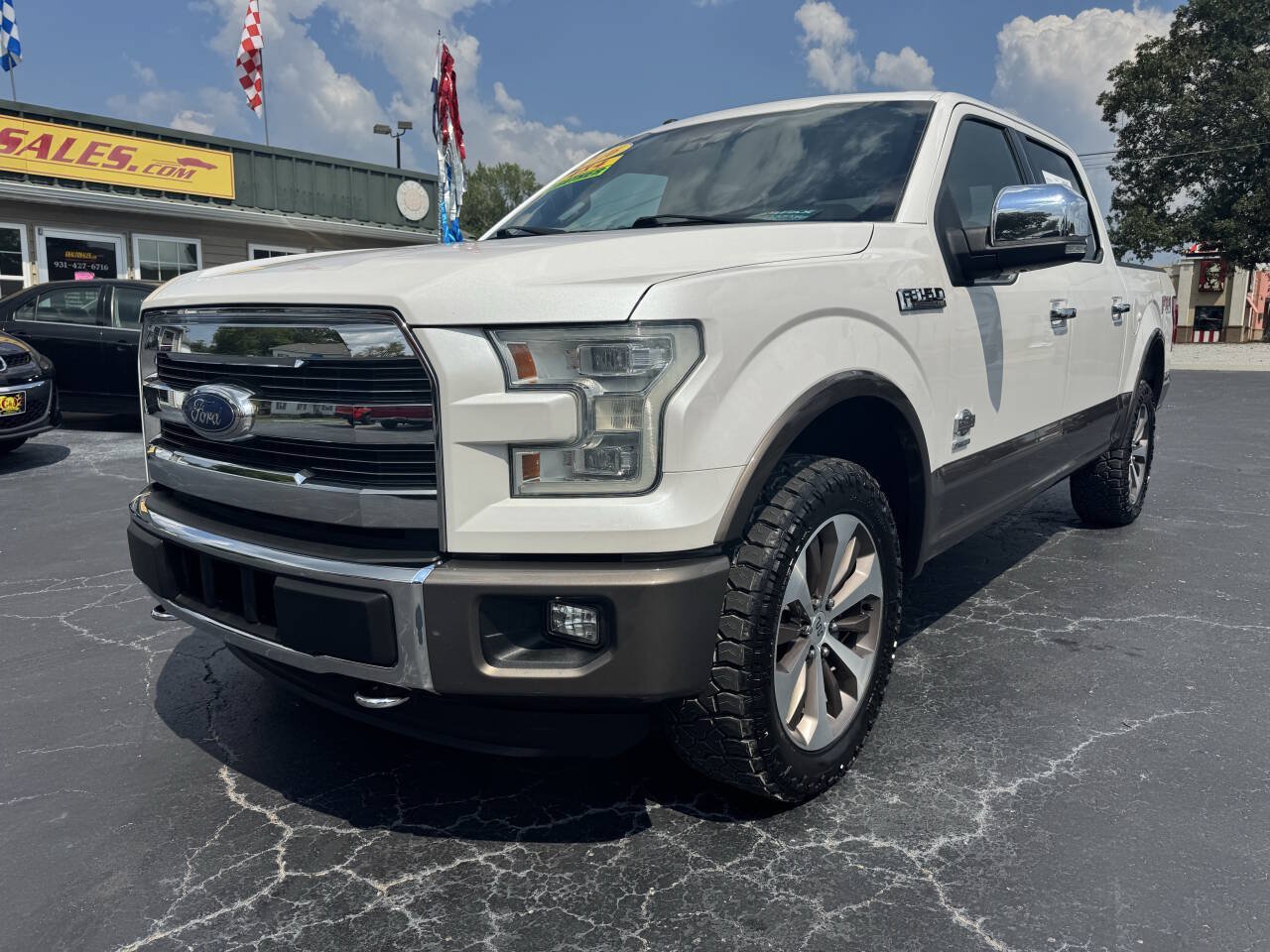 Used 2016 Ford F150 King Ranch w/ Equipment Group 601A Luxury AWD/4WD image 3