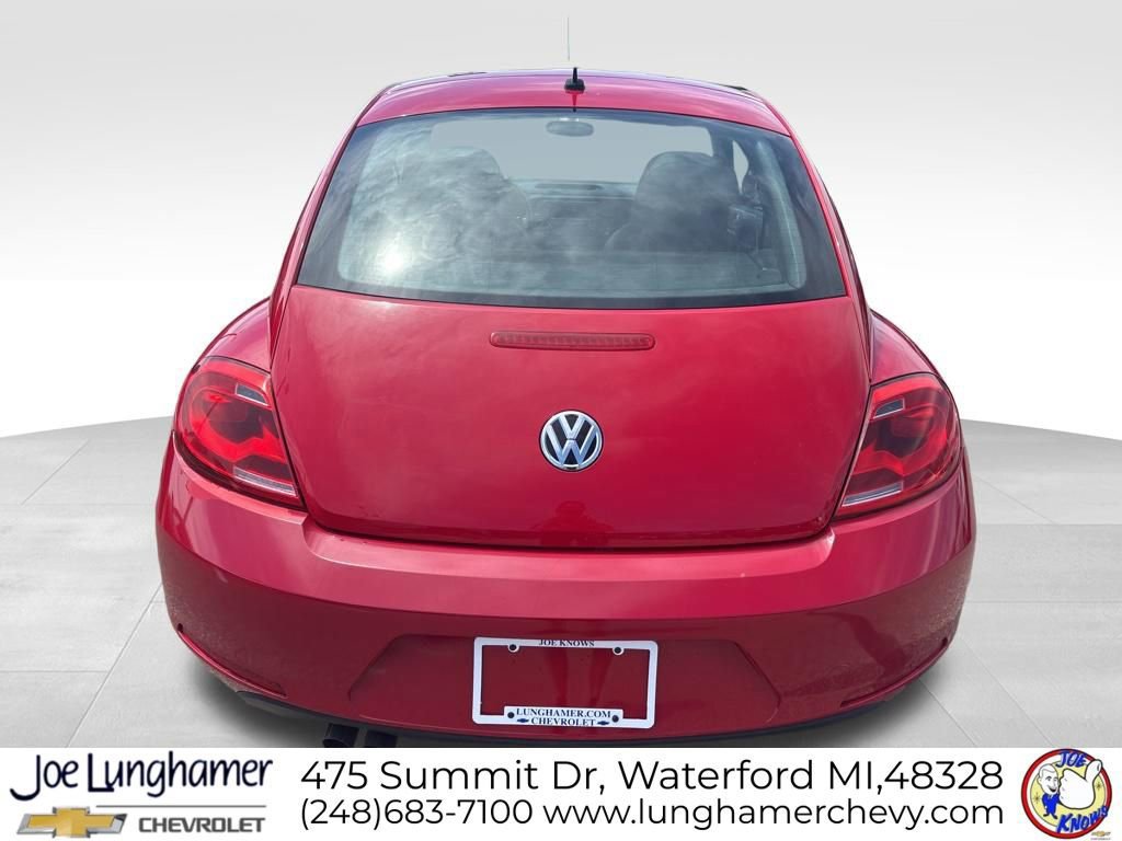 Used 2015 Volkswagen Beetle 1.8T Classic FWD image 4