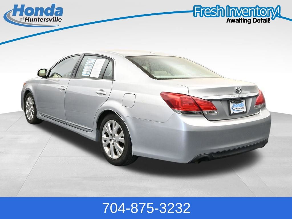 Used 2011 Toyota Avalon Limited FWD image 6