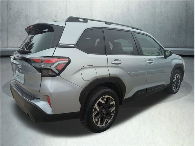 Used 2025 Subaru Forester Premium image 6