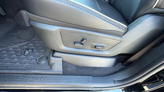 New 2026 RAM 3500 Laramie AWD/4WD image 22