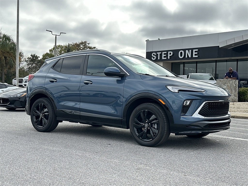 New 2025 Buick Encore GX Sport Touring w/ Advanced Technology Package image 9