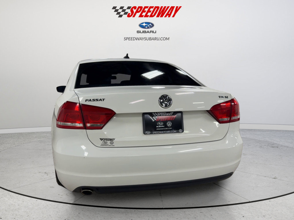 Used 2015 Volkswagen Passat TDI SE image 9