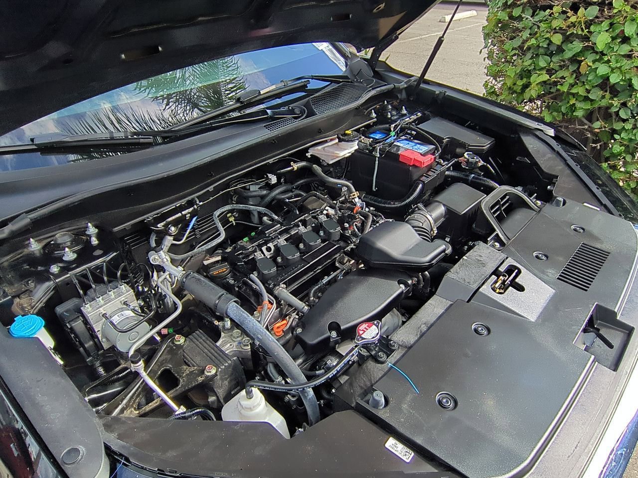 Used 2025 Honda CR-V LX image 28