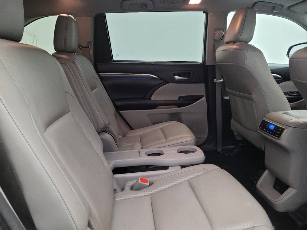 Used 2018 Toyota Highlander Limited Platinum w/ Carpet Mat Package (TMS) image 19
