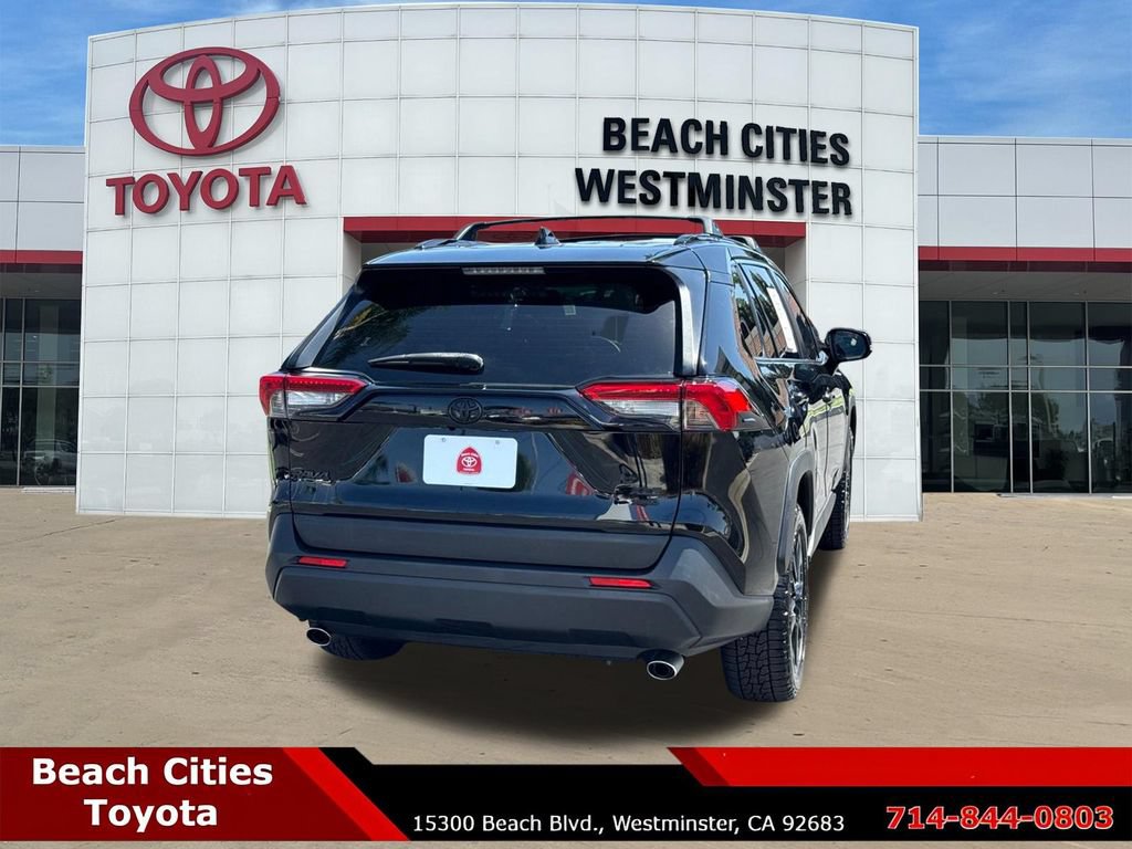 Certified 2020 Toyota RAV4 XLE Premium AWD/4WD image 11