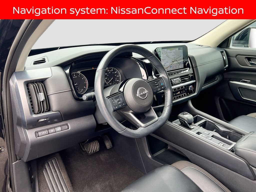 Used 2023 Nissan Pathfinder SL FWD image 9