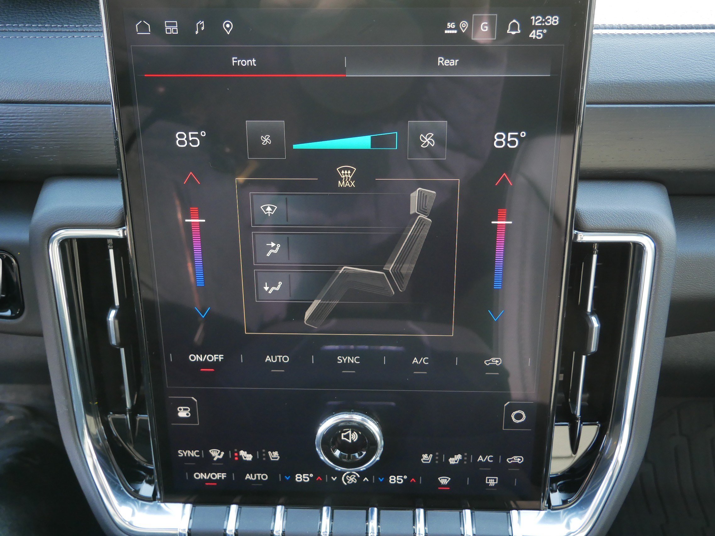 New 2026 GMC Yukon XL Denali w/ Sun & Power Step Package AWD/4WD image 8