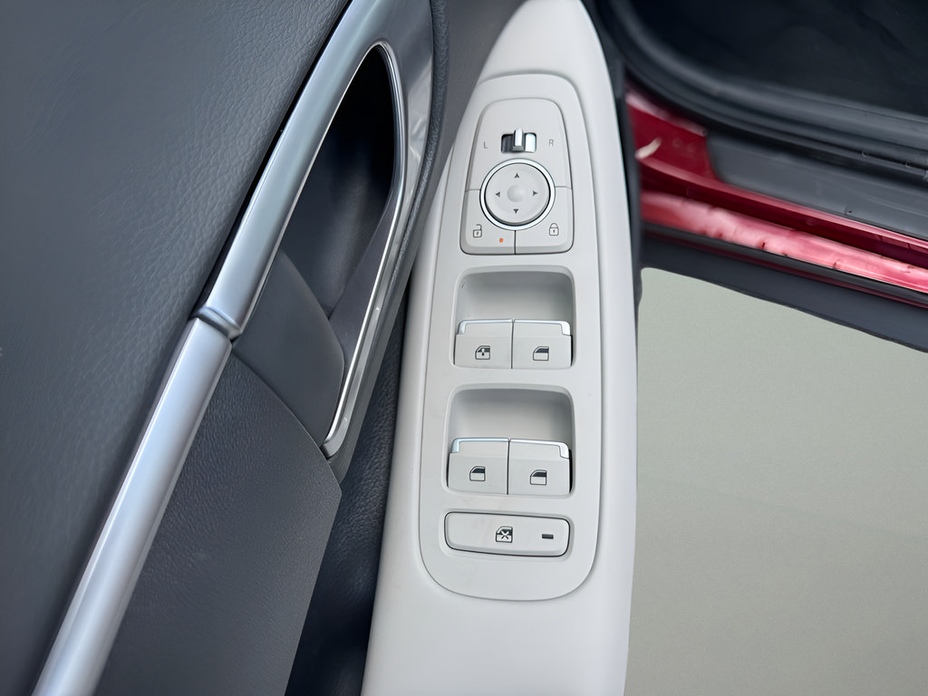 Certified 2025 Hyundai Sonata SE FWD image 16