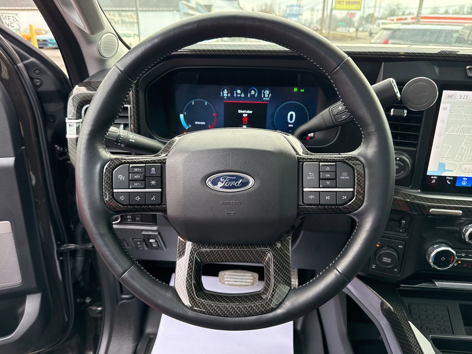 Used 2024 Ford F250 Lariat w/ Lariat Ultimate Package image 34