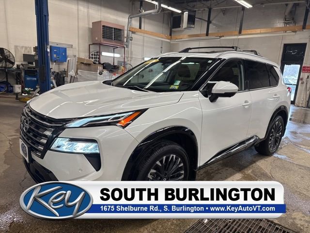 Used 2024 Nissan Rogue Platinum image 1