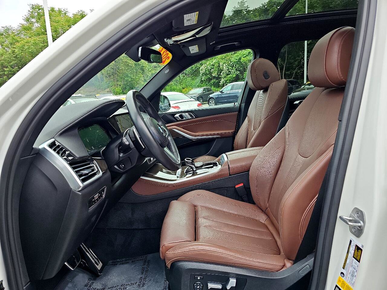 Used 2022 BMW X5 xDrive40i w/ M Sport Package image 18