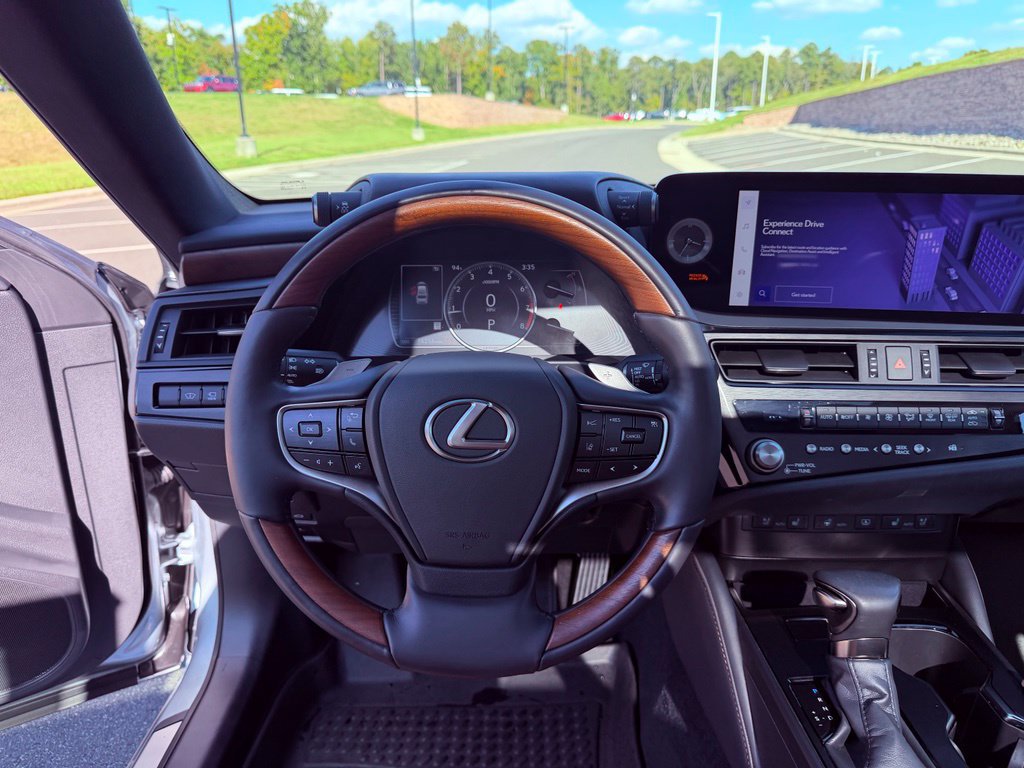 Certified 2024 Lexus ES 350 Ultra Luxury FWD image 15
