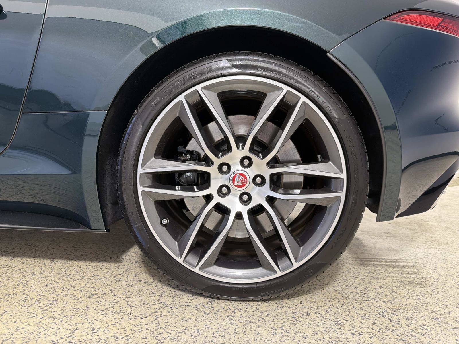 Certified 2023 Jaguar F-TYPE R-Dynamic AWD/4WD image 9