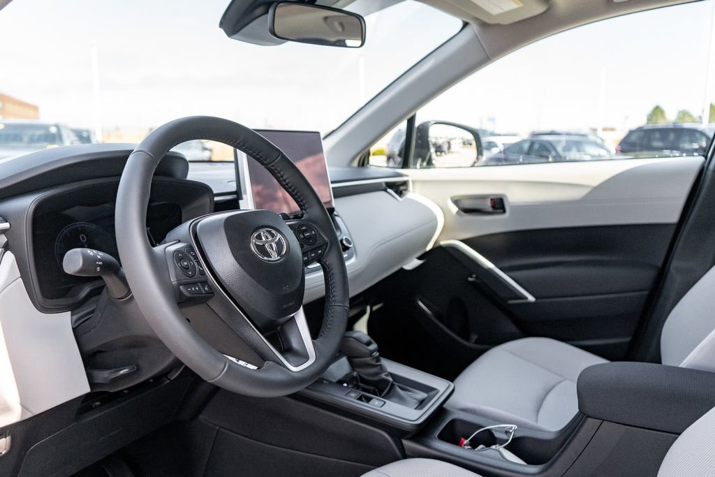 New 2026 Toyota Corolla Cross LE AWD/4WD image 18