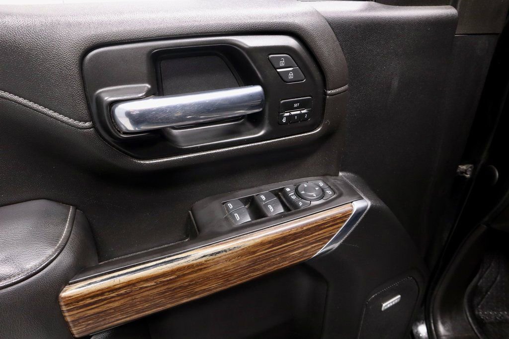 Used 2021 Chevrolet Silverado 3500 High Country image 25