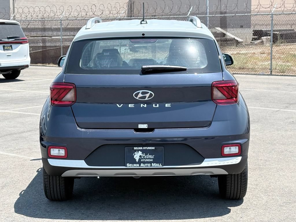 New 2026 Hyundai Venue SEL FWD image 5