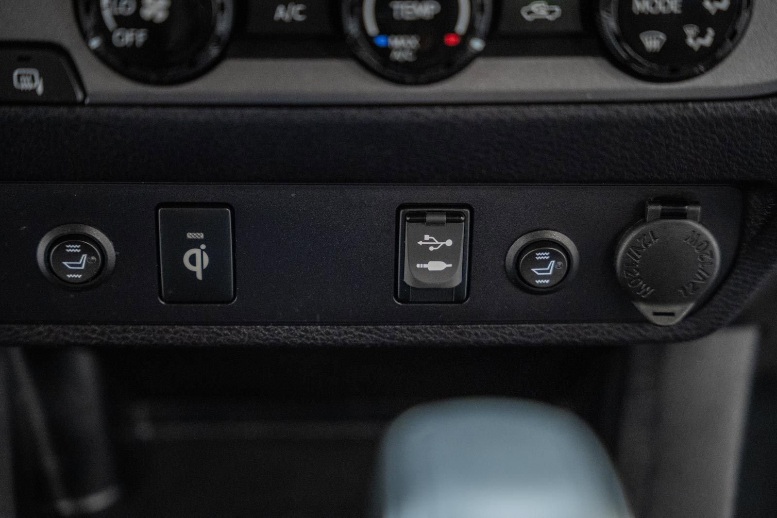 Used 2017 Toyota Tacoma TRD Off-Road w/ Tow Package (A/T) image 33