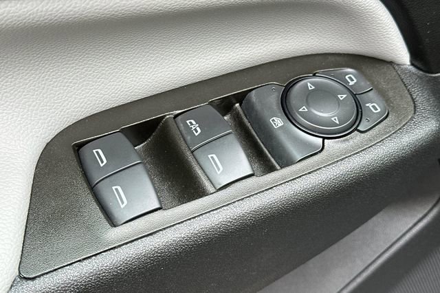 Used 2023 Chevrolet Equinox LS FWD image 13