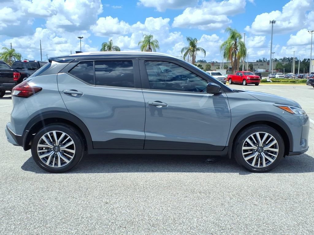 Used 2023 Nissan Kicks SV FWD image 8