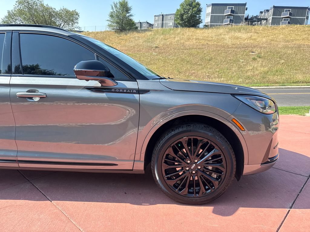 Certified 2025 Lincoln Corsair AWD w/ Equipment Group 101A image 35