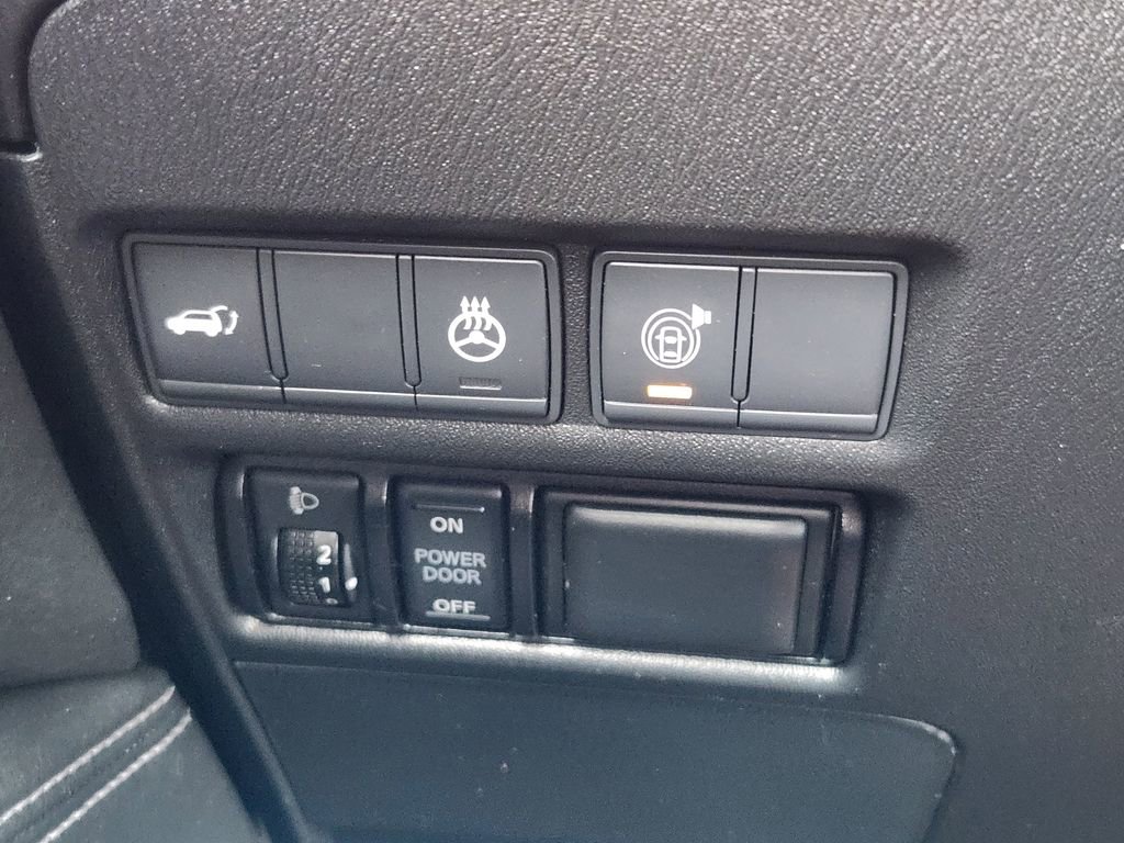 Used 2018 Nissan Armada Platinum w/ Interior Lighting Package AWD/4WD image 19