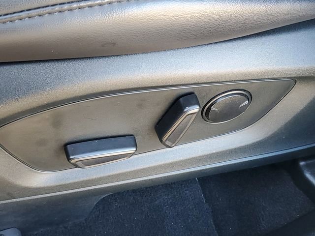 Used 2021 Ford Explorer XLT w/ Equipment Group 202A AWD/4WD image 20