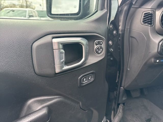 Used 2023 Jeep Wrangler Unlimited AWD/4WD image 17